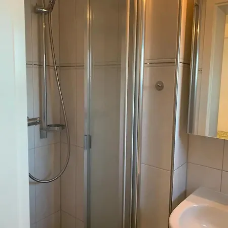 Messewohnung Fuer 5 Gaeste Mit Balkon Und Lift Hannover Esterno foto