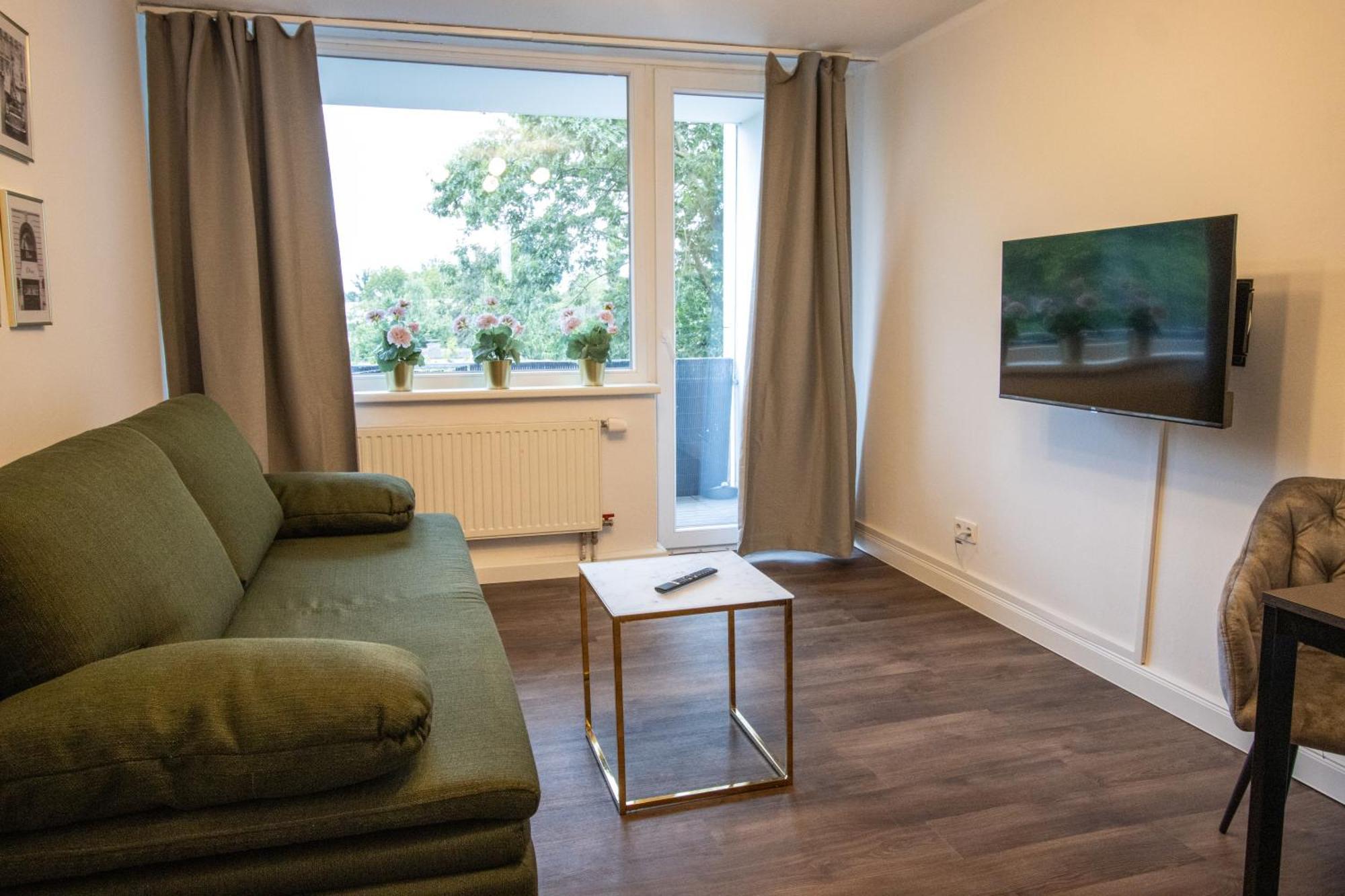Messewohnung Fuer 5 Gaeste Mit Balkon Und Lift *