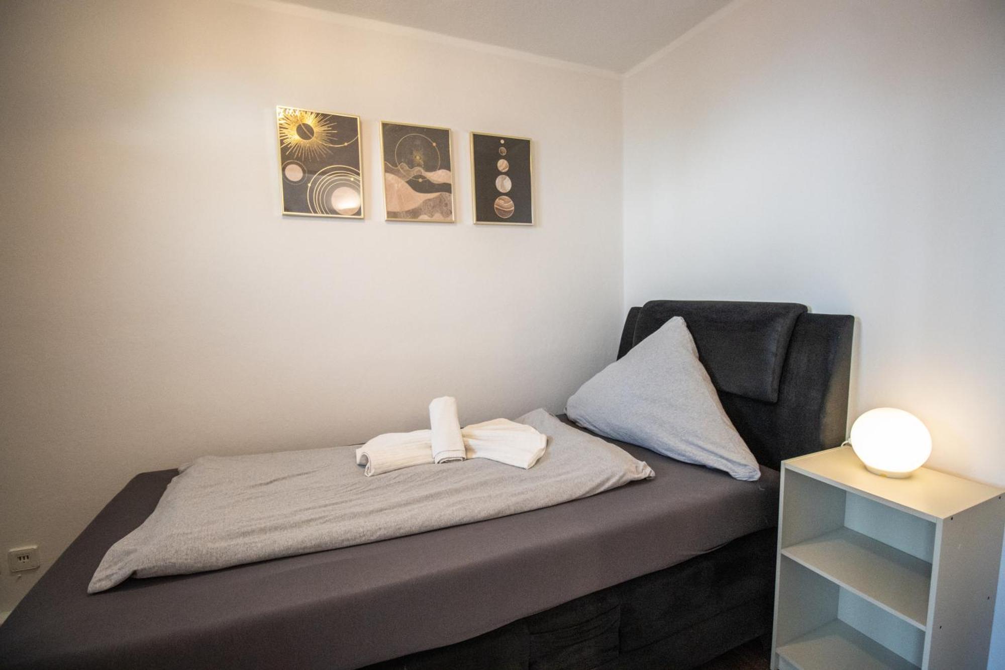 Messewohnung Fuer 5 Gaeste Mit Balkon Und Lift * Hannover